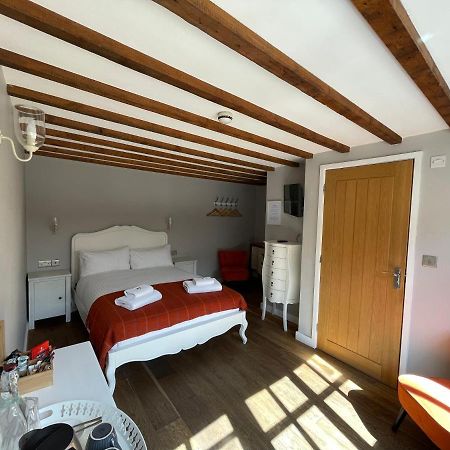 The Queen Matilda Country Rooms Avening Exterior photo