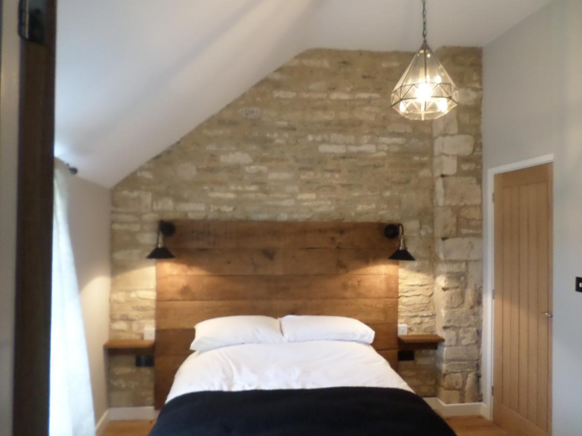 The Queen Matilda Country Rooms Avening Exterior photo